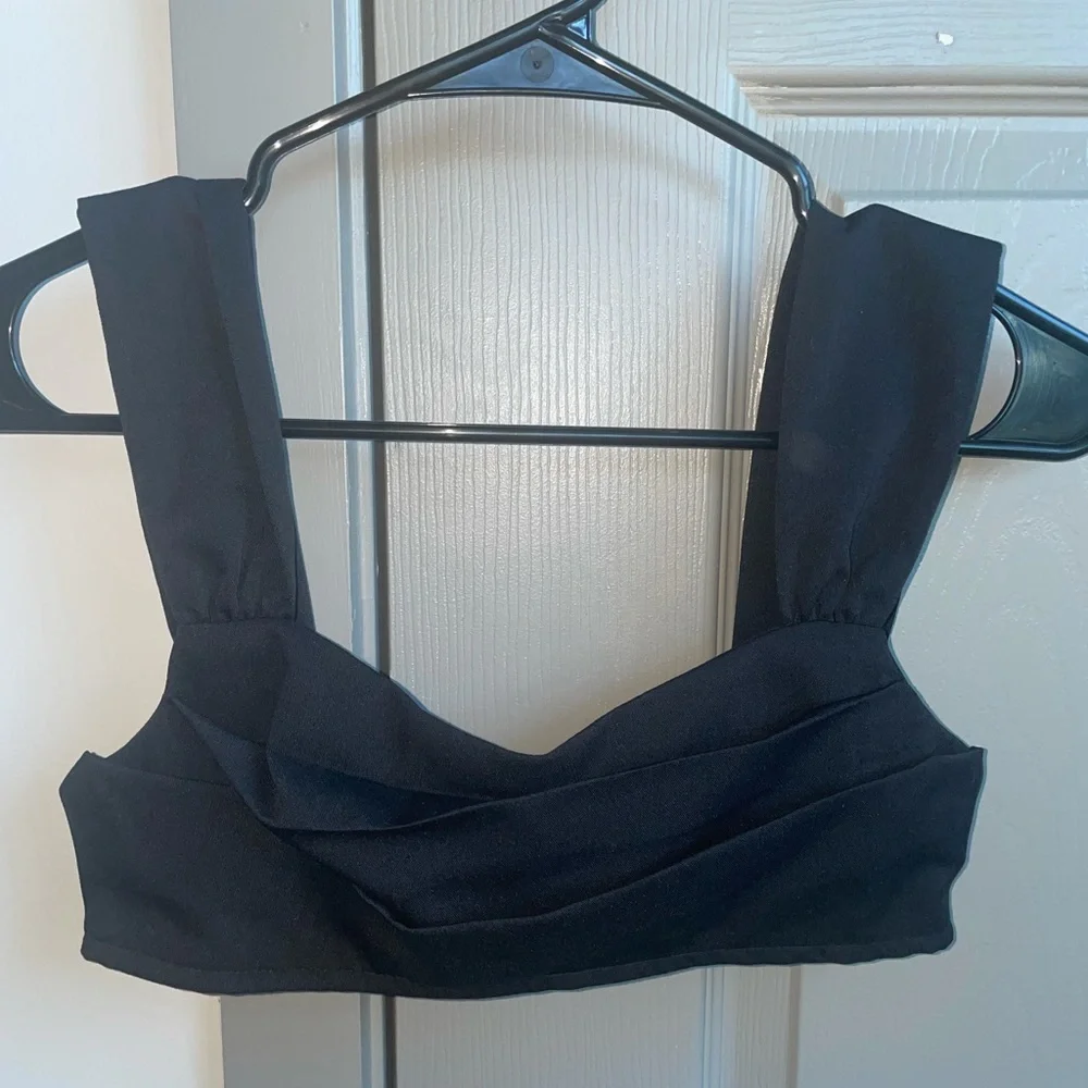XS SHEIN Black Top - Picture 1 of 1